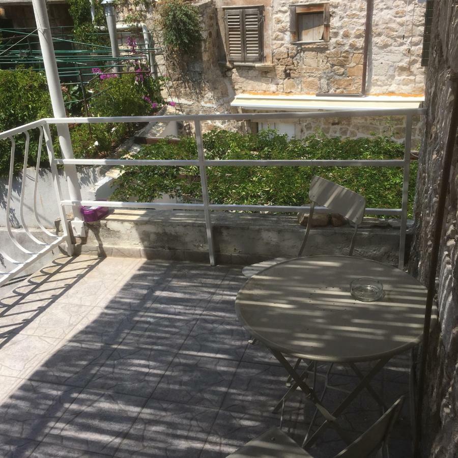 Hvar Piazza Apartment Hvar Town Buitenkant foto