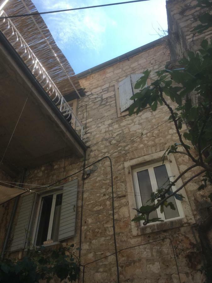 Hvar Piazza Apartment Hvar Town Buitenkant foto