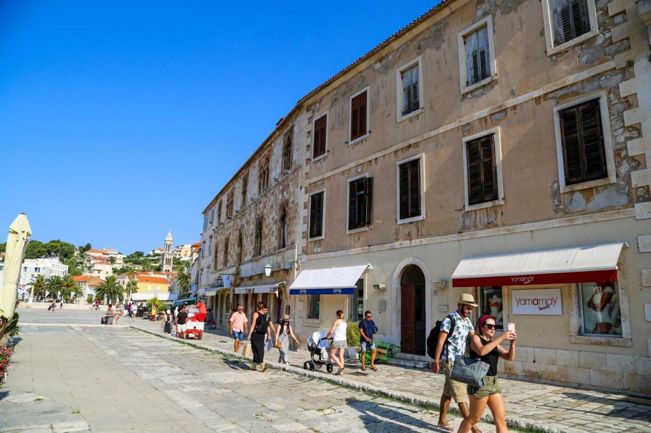 Hvar Piazza Apartment Hvar Town Buitenkant foto