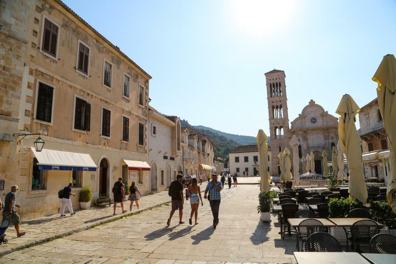 Hvar Piazza Apartment Hvar Town Buitenkant foto