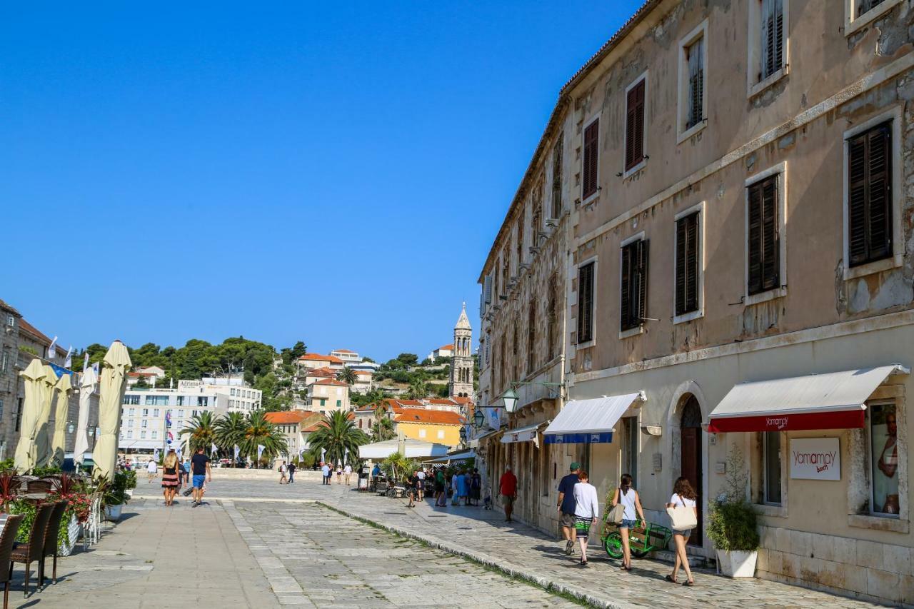 Hvar Piazza Apartment Hvar Town Buitenkant foto